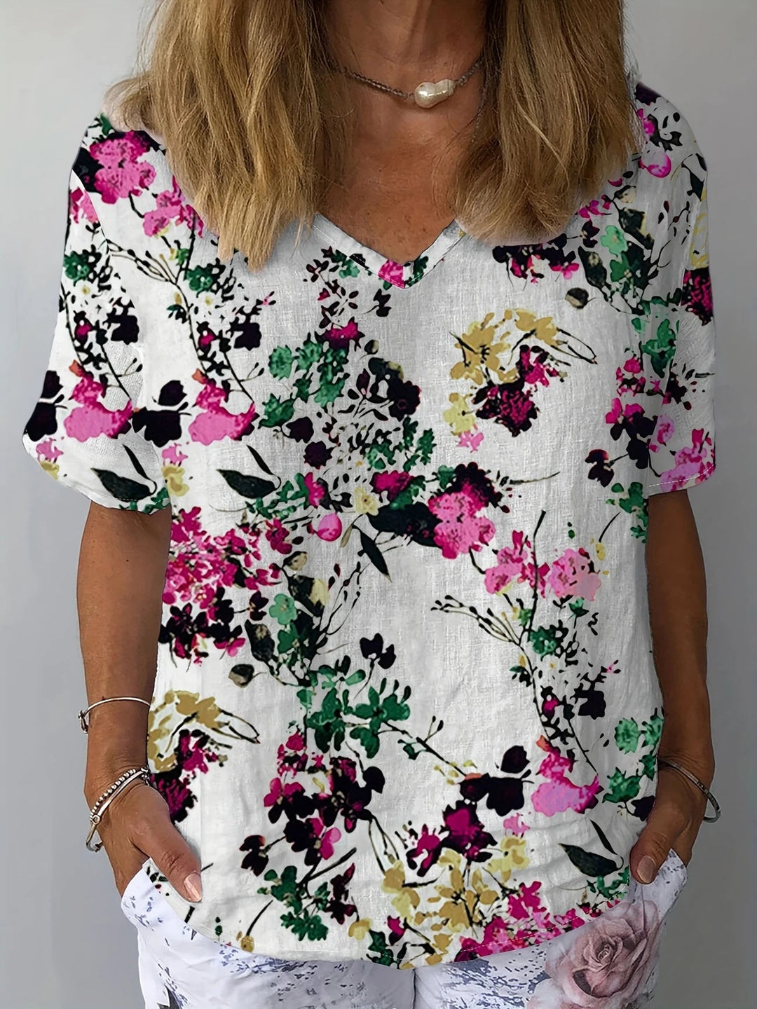 Arleth | Lightweight Flowy V-Neck Design Blouse