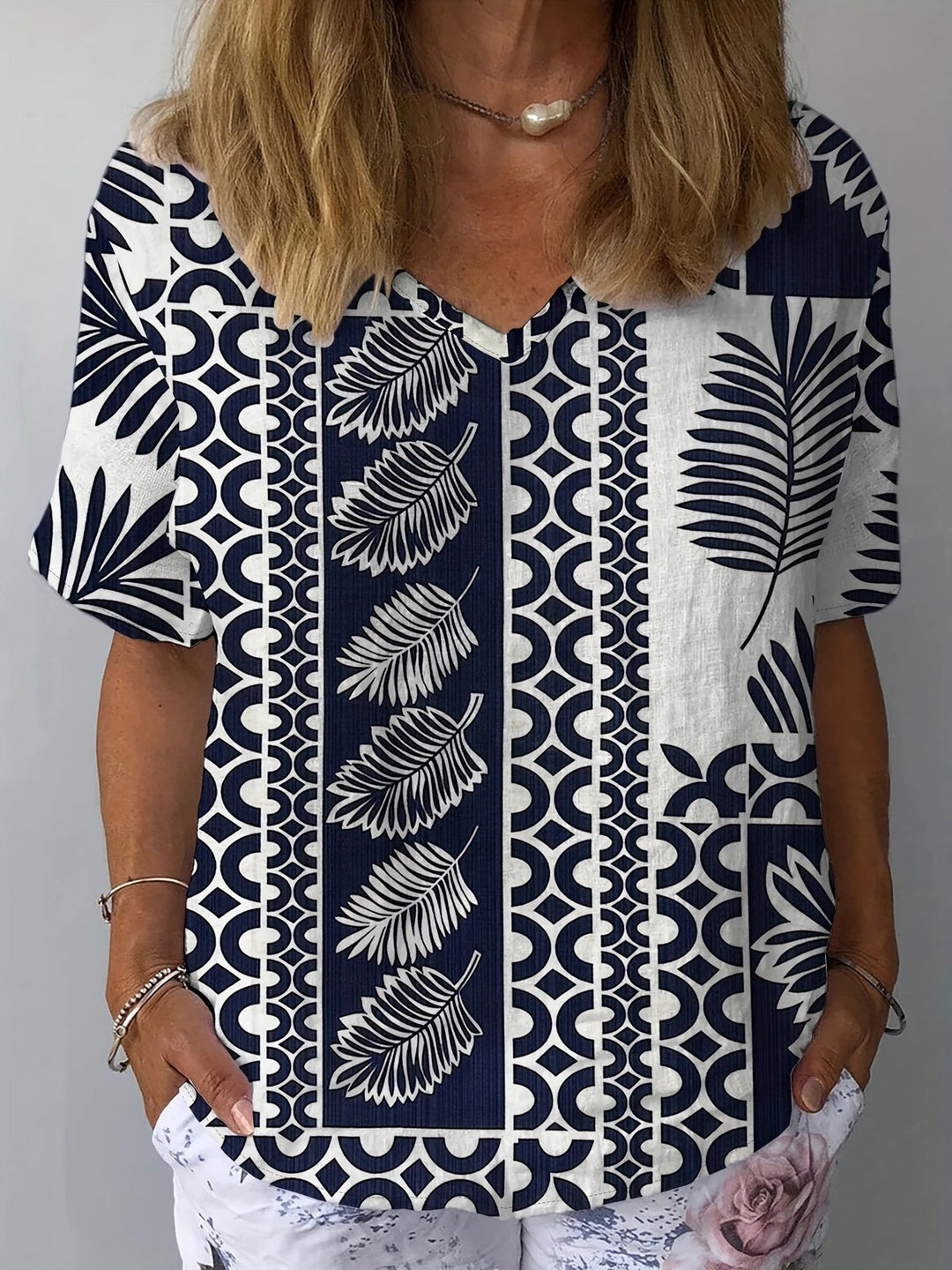 Carolina | Flattering V-Neck Twist Blouse