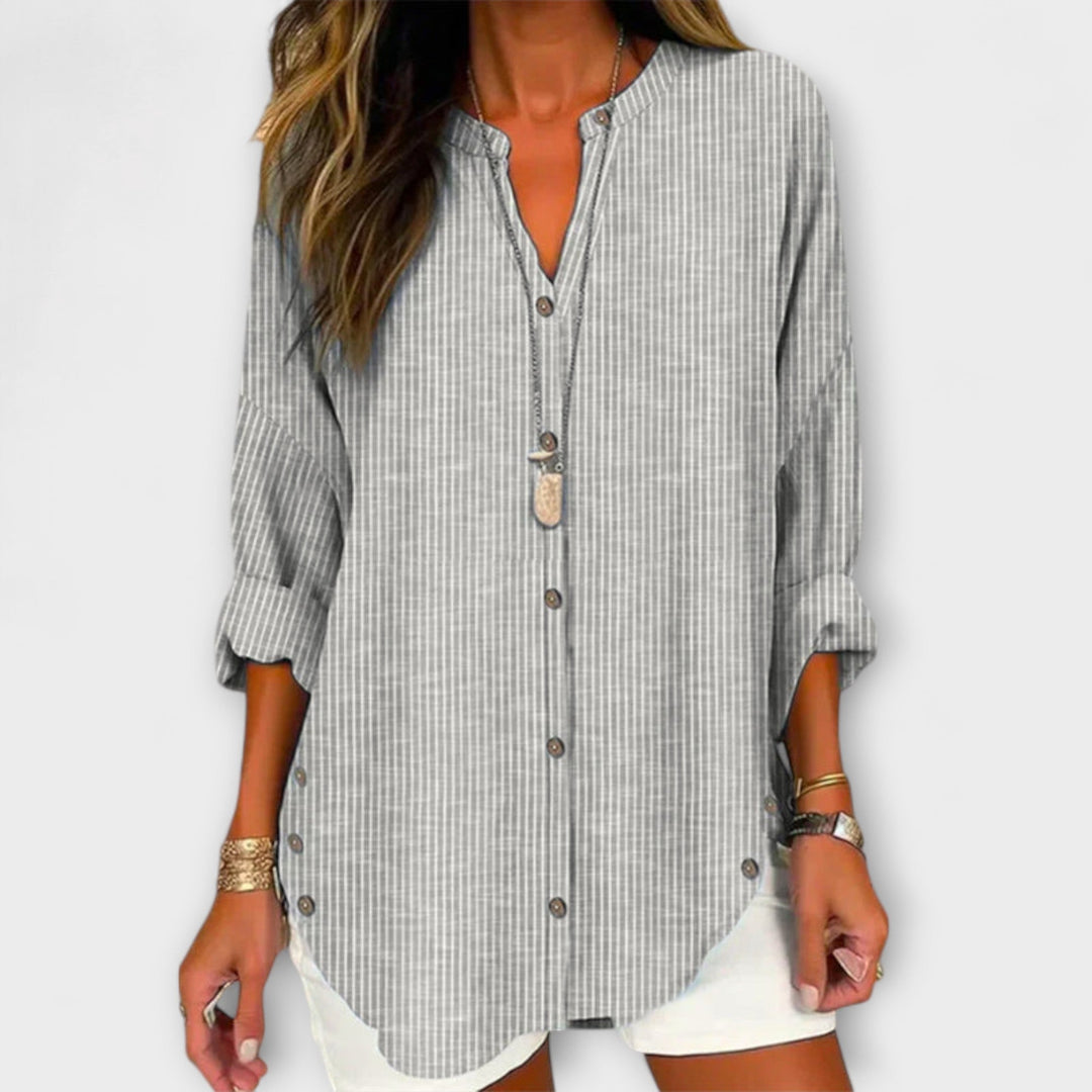 Regina | Comfortable V-Neck Top