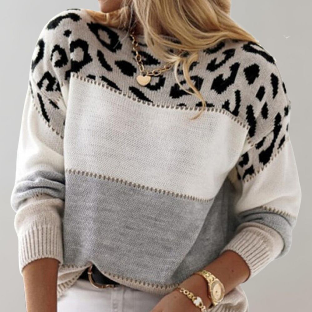 Women's Sweater with Knit and Character