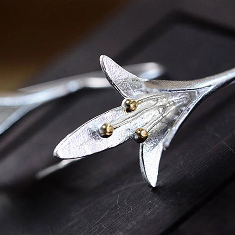 Blüte - Silberne Blumenohrringe