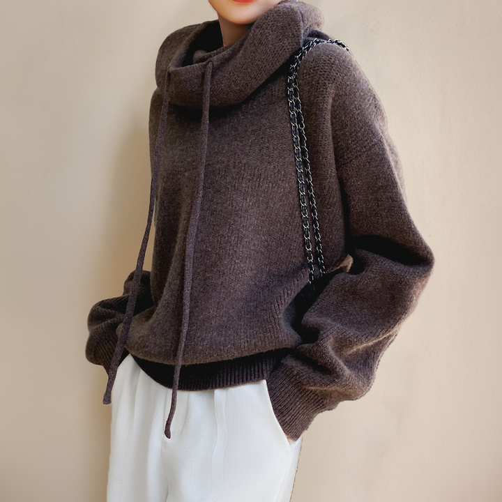 Women's jumper with hood