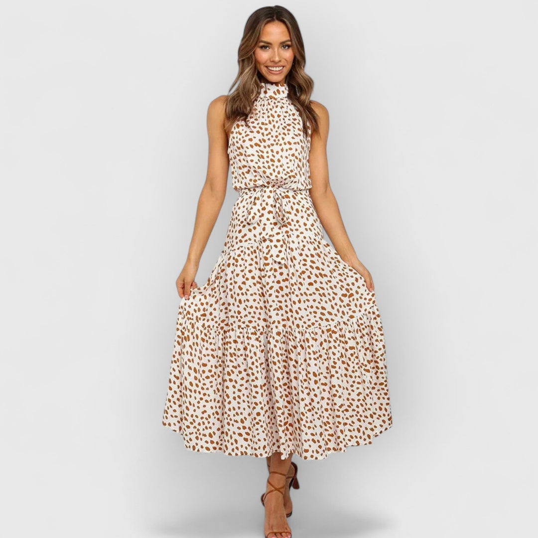 Woman's Sleeveless Maxi Dress