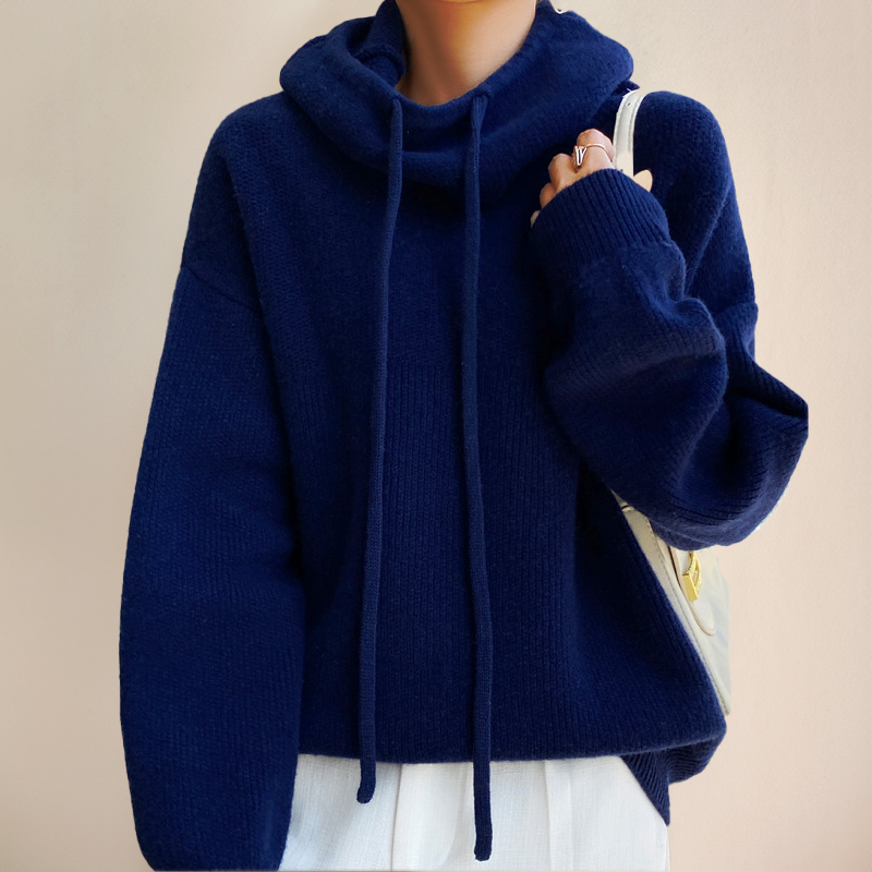Women's jumper with hood